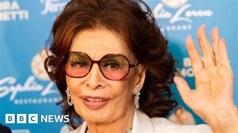 Sophia Loren: Italian star has emergency surgery after .